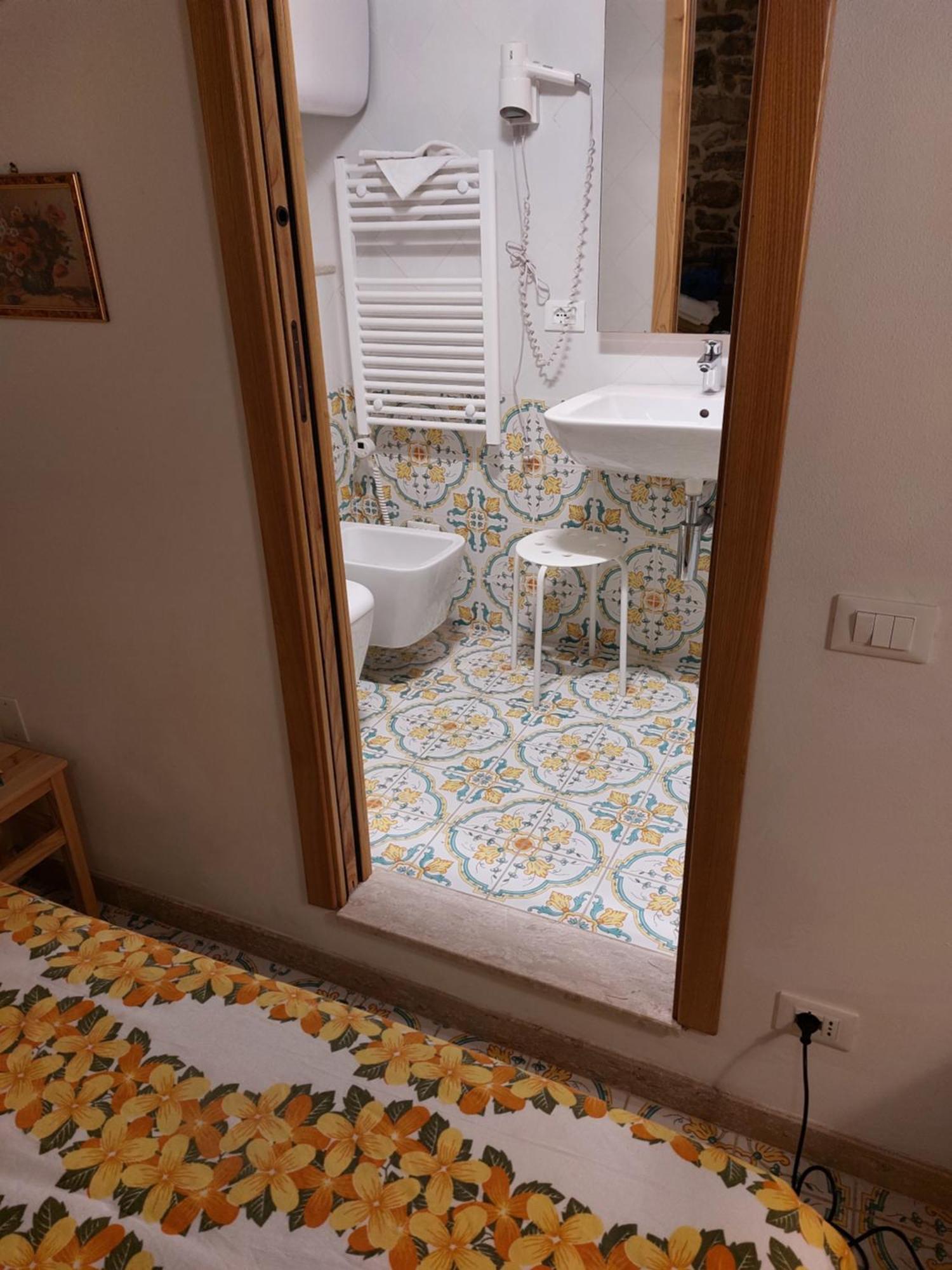 ホテル La Croce Dei Templari - Very Central With Parking - リオマッジョーレ 部屋 写真